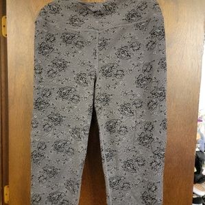 Torrid Active Crop Legging Size 4